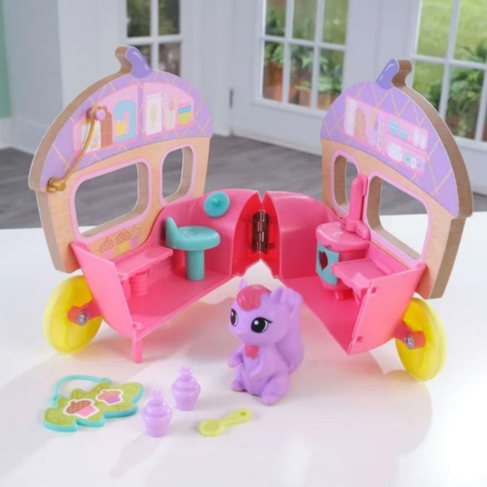 NEW KidKraft Squirrel Wooden Food Truck Doll Figure Bakery Montessori Playset Ec